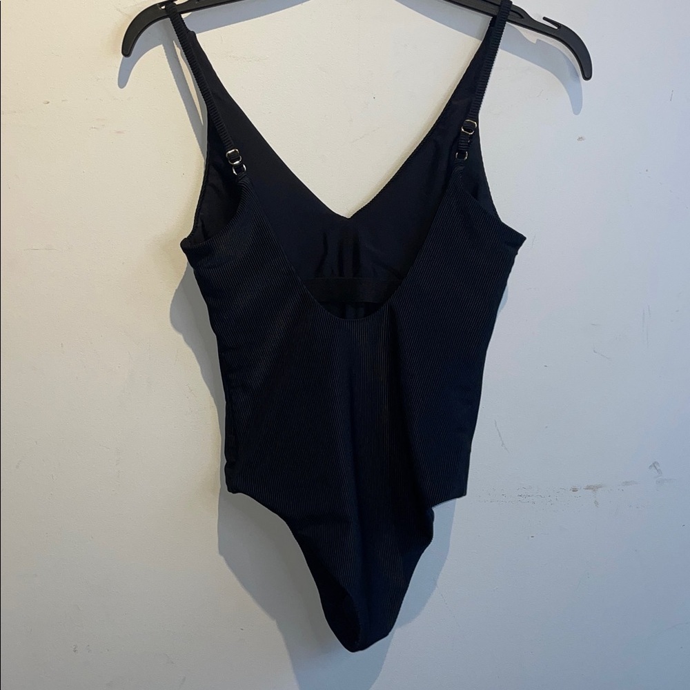 Beach Riot Reece ribbed one piece swimsuit - Picture 4 of 6